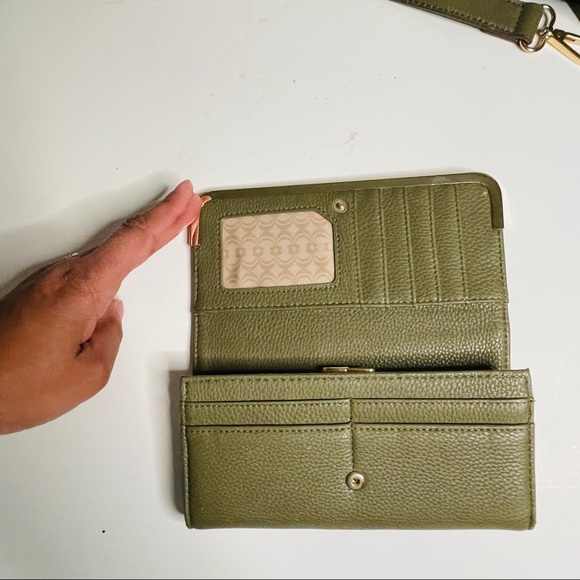 Charming Charlie Green wallet - Picture 5 of 6